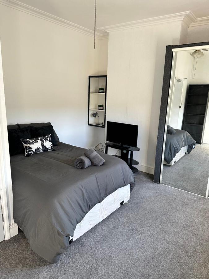 Stoke-on-Trent Tiye Estates Short Stay מראה חיצוני תמונה
