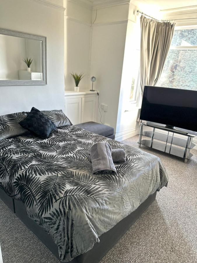 Stoke-on-Trent Tiye Estates Short Stay מראה חיצוני תמונה